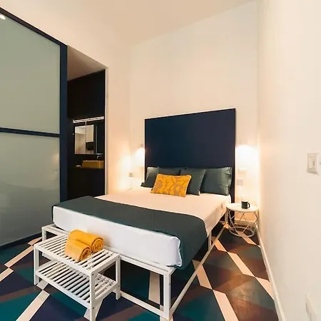 Bovio Apartment&rooms * Napels