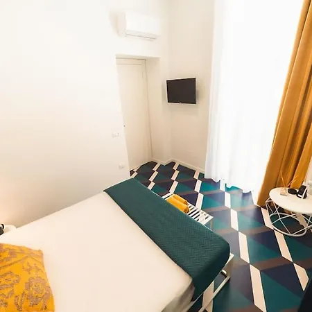 Bovio Apartment&rooms * Napels